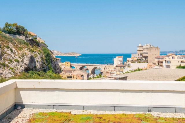 3 Bedroom(s) - 3 Bathroom(s) - 565m² land for sale in Bouches-du-Rhône, Provence-Alpes-Côte-d'Azur, France - FrenchPropertyPortal.com Marseille & Cote Bleu for sale for 1,960,000€ in Bouches-du-Rhône, Provence-Alpes-Côte-d'Azur