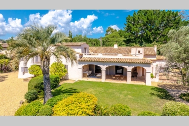 4 Bedroom(s) - 4 Bathroom(s) - 3,500m² land for sale in Var, Provence-Alpes-Côte-d\'Azur, France - FrenchPropertyPortal.com St. Tropez, Grimaud Area for sale for 2,200,000€ in Var, Provence-Alpes-Côte-d\'Azur