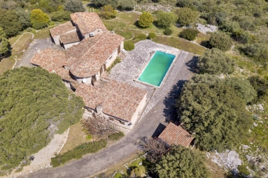 5 Bedroom(s) - 2 Bathroom(s) - 44,986m² land for sale in Alpes-Maritimes, Provence-Alpes-Côte-d'Azur, France - FrenchPropertyPortal.com Mougins, Valbonne, Grasse Area for sale for 2,798,000€ in Alpes-Maritimes, Provence-Alpes-Côte-d'Azur