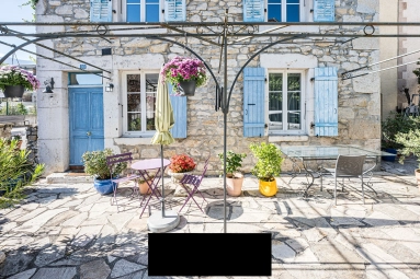 EVIAN / LAKE GENEVA for sale for 995,000&euro; in Haute-Savoie, Rhône-Alpes