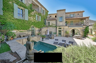 Uzes Area for sale for 1,495,000&euro; in Gard, Languedoc-Roussillon
