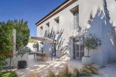 Marseille & Cote Bleu for sale for 1,990,000&euro; in Bouches-du-Rhône, Provence-Alpes-Côte-d'Azur
