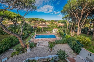 2 Bedroom(s) - 2 Bathroom(s) - 770m² land for sale in Var, Provence-Alpes-Côte-d\'Azur, France - FrenchPropertyPortal.com St Raphaël, Ste Maxime Area for sale for 1,310,000€ in Var, Provence-Alpes-Côte-d\'Azur