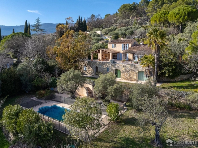 4 Bedroom(s) - 2 Bathroom(s) - 1,500m² land for sale in Var, Provence-Alpes-Côte-d\'Azur, France - FrenchPropertyPortal.com Var Countryside (Fayence, Lorgues, Cotignac) for sale for 1,480,000€ in Var, Provence-Alpes-Côte-d\'Azur