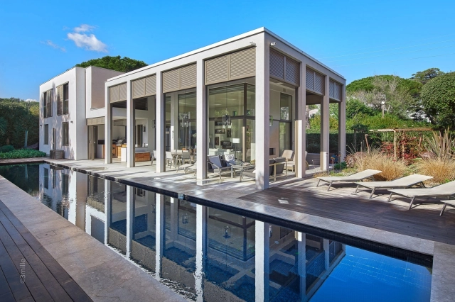 3 Bedroom(s) - 3 Bathroom(s) - 985m² land for sale in Var, Provence-Alpes-Côte-d\'Azur, France - FrenchPropertyPortal.com St. Tropez, Grimaud Area for sale for 6,950,000€ in Var, Provence-Alpes-Côte-d\'Azur