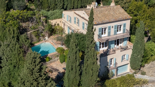 St. Tropez, Grimaud Area for sale for 2,950,000&euro; in Var, Provence-Alpes-Côte-d\'Azur