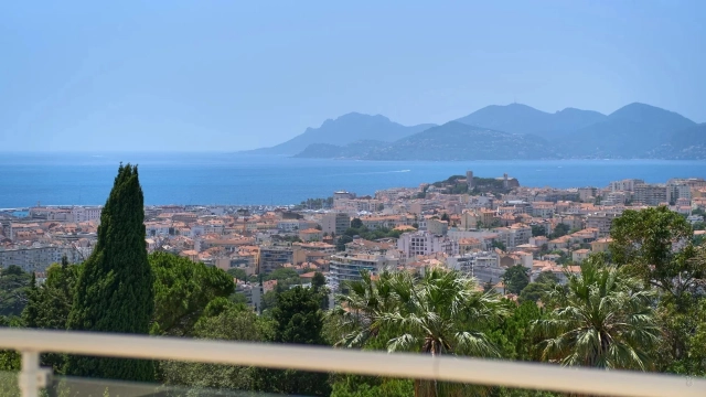 Cannes Area for sale for 11,000,000&euro; in Alpes-Maritimes, Provence-Alpes-Côte-d'Azur