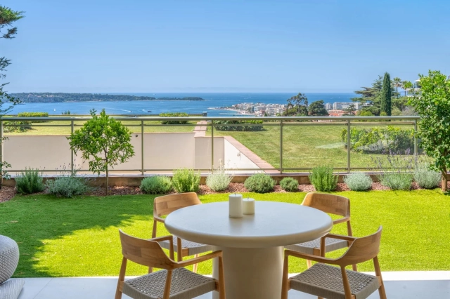 Cannes Area for sale for 1,990,000&euro; in Alpes-Maritimes, Provence-Alpes-Côte-d'Azur