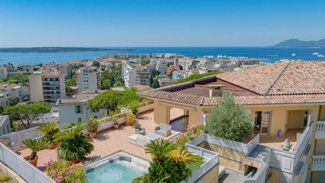 3 Bedroom(s) - 1 Bathroom(s) - 0 m² land for sale in Alpes-Maritimes, Provence-Alpes-Côte-d'Azur, France - FrenchPropertyPortal.com Cannes Area for sale for 2,130,000€ in Alpes-Maritimes, Provence-Alpes-Côte-d'Azur