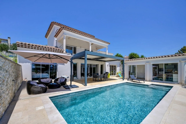 Marseille & Cote Bleu for sale for 1,895,000&euro; in Bouches-du-Rhône, Provence-Alpes-Côte-d'Azur