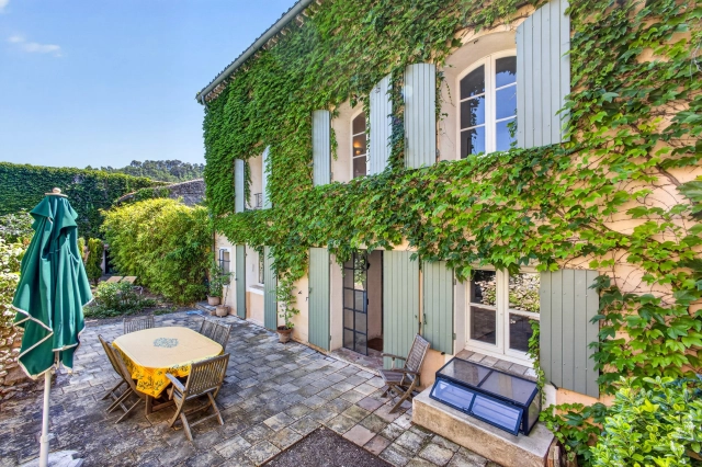 6 Bedroom(s) - 6 Bathroom(s) - 363m² land for sale in Var, Provence-Alpes-Côte-d\'Azur, France - FrenchPropertyPortal.com Var Countryside (Fayence, Lorgues, Cotignac) for sale for 1,450,000€ in Var, Provence-Alpes-Côte-d\'Azur