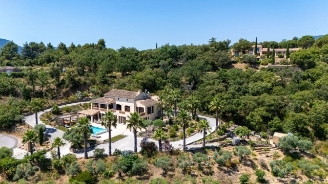 St. Tropez, Grimaud Area for sale for 1,850,000&euro; in Var, Provence-Alpes-Côte-d\'Azur