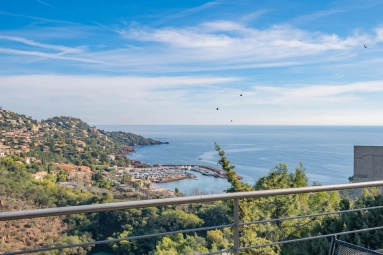 5 Bedroom(s) - 2 Bathroom(s) - 2,600m² land for sale in Alpes-Maritimes, Provence-Alpes-Côte-d'Azur, France - FrenchPropertyPortal.com Cannes Area for sale for 1,690,000€ in Alpes-Maritimes, Provence-Alpes-Côte-d'Azur