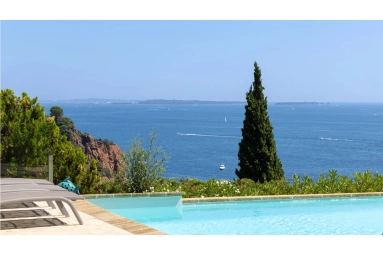 6 Bedroom(s) - 4 Bathroom(s) - 2,264m² land for sale in Alpes-Maritimes, Provence-Alpes-Côte-d'Azur, France - FrenchPropertyPortal.com Cannes Area for sale for 3,750,000€ in Alpes-Maritimes, Provence-Alpes-Côte-d'Azur
