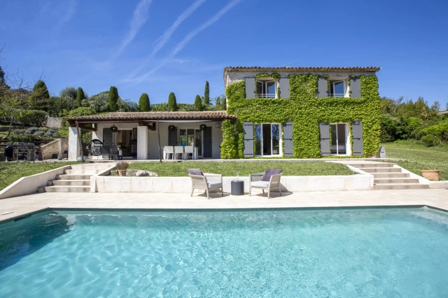 3 Bedroom(s) - 3 Bathroom(s) - 3,150m² land for sale in Alpes-Maritimes, Provence-Alpes-Côte-d'Azur, France - FrenchPropertyPortal.com Mougins, Valbonne, Grasse Area for sale for 1,495,000€ in Alpes-Maritimes, Provence-Alpes-Côte-d'Azur