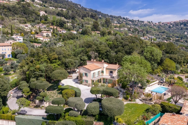 4 Bedroom(s) - 3 Bathroom(s) - 2,500m² land for sale in Alpes-Maritimes, Provence-Alpes-Côte-d'Azur, France - FrenchPropertyPortal.com Mougins, Valbonne, Grasse Area for sale for 1,450,000€ in Alpes-Maritimes, Provence-Alpes-Côte-d'Azur