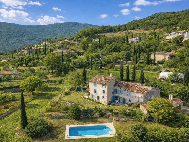 Var Countryside (Fayence, Lorgues, Cotignac) for sale for 890,000&euro; in Var, Provence-Alpes-Côte-d\'Azur