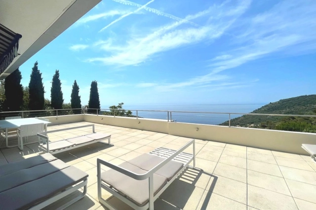 2 Bedroom(s) - 2 Bathroom(s) - 0 m² land for sale in Alpes-Maritimes, Provence-Alpes-Côte-d'Azur, France - FrenchPropertyPortal.com Villefranche, Cap Ferrat Area for sale for 1,600,000€ in Alpes-Maritimes, Provence-Alpes-Côte-d'Azur