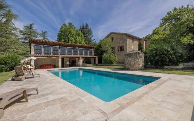 8 Bedroom(s) - 5 Bathroom(s) - 30,000m² land for sale in Hautes-Alpes, Provence-Alpes-Côte-d'Azur, France - FrenchPropertyPortal.com Avignon and North Provence for sale for 1,870,000€ in Hautes-Alpes, Provence-Alpes-Côte-d'Azur