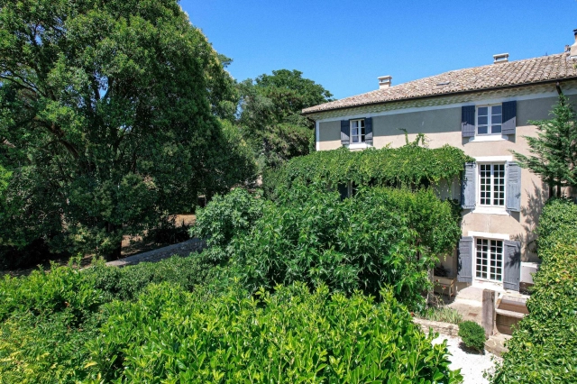 Uzes Area for sale for 870,000&euro; in Gard, Languedoc-Roussillon
