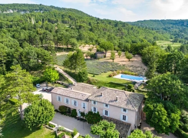 The Luberon / Vaucluse for sale for 3,998,000&euro; in Vaucluse, Provence-Alpes-Côte-d\'Azur