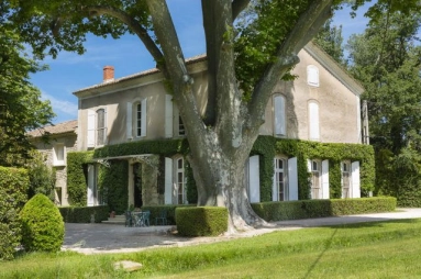 5 Bedroom(s) - 30,000m² land for sale in Vaucluse, Provence-Alpes-Côte-d\'Azur, France - FrenchPropertyPortal.com Avignon and North Provence for sale for 1,855,000€ in Vaucluse, Provence-Alpes-Côte-d\'Azur