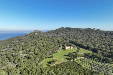 Provence Coast (Cassis to Cavalaire) for sale for 20,000,000€ in Var, Provence-Alpes-Côte-d\'Azur