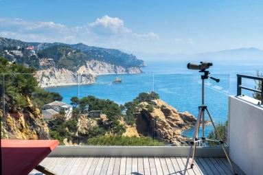 4 Bedroom(s) - 2 Bathroom(s) - 625m² land for sale in Bouches-du-Rhône, Provence-Alpes-Côte-d'Azur, France - FrenchPropertyPortal.com Marseille & Cote Bleu for sale for 2,085,000€ in Bouches-du-Rhône, Provence-Alpes-Côte-d'Azur