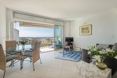 2 Bedroom(s) - 1 Bathroom(s) - 0 m² land for sale in Alpes-Maritimes, Provence-Alpes-Côte-d'Azur, France - FrenchPropertyPortal.com Cannes Area for sale for 960,000€ in Alpes-Maritimes, Provence-Alpes-Côte-d'Azur