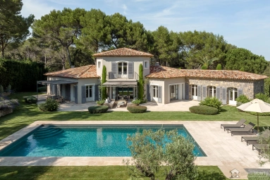 5 Bedroom(s) - 5 Bathroom(s) - 2,790m² land for sale in Alpes-Maritimes, Provence-Alpes-Côte-d'Azur, France - FrenchPropertyPortal.com Mougins, Valbonne, Grasse Area for sale for 6,500,000€ in Alpes-Maritimes, Provence-Alpes-Côte-d'Azur