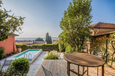 St Raphaël, Ste Maxime Area for sale for 1,580,000&euro; in Var, Provence-Alpes-Côte-d\'Azur