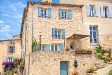 Mougins, Valbonne, Grasse Area for sale for 990,000&euro; in Alpes-Maritimes, Provence-Alpes-Côte-d'Azur