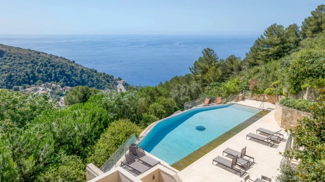 8 Bedroom(s) - 7 Bathroom(s) - 9,500m² land for sale in Alpes-Maritimes, Provence-Alpes-Côte-d'Azur, France - FrenchPropertyPortal.com Villefranche, Cap Ferrat Area for sale for 7,500,000€ in Alpes-Maritimes, Provence-Alpes-Côte-d'Azur
