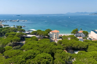 2 Bedroom(s) - 2 Bathroom(s) - 0 m² land for sale in Alpes-Maritimes, Provence-Alpes-Côte-d'Azur, France - FrenchPropertyPortal.com Antibes Area for sale for 2,395,000€ in Alpes-Maritimes, Provence-Alpes-Côte-d'Azur