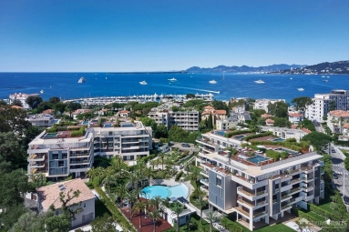 3 Bedroom(s) - 3 Bathroom(s) - 0 m² land for sale in Alpes-Maritimes, Provence-Alpes-Côte-d'Azur, France - FrenchPropertyPortal.com Antibes Area for sale for 2,350,000€ in Alpes-Maritimes, Provence-Alpes-Côte-d'Azur