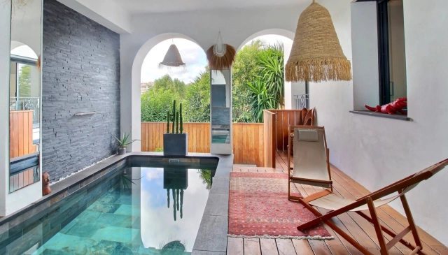 4 Bedroom(s) - 4 Bathroom(s) - 0 m² land for sale in Alpes-Maritimes, Provence-Alpes-Côte-d'Azur, France - FrenchPropertyPortal.com Cannes Area for sale for 1,750,000€ in Alpes-Maritimes, Provence-Alpes-Côte-d'Azur