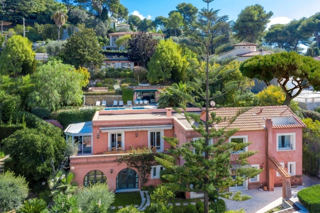 5 Bedroom(s) - 5 Bathroom(s) - 1,660m² land for sale in Alpes-Maritimes, Provence-Alpes-Côte-d'Azur, France - FrenchPropertyPortal.com Cannes Area for sale for 2,100,000€ in Alpes-Maritimes, Provence-Alpes-Côte-d'Azur
