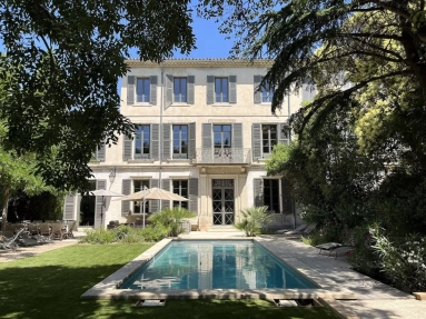 Avignon and North Provence for sale for 1,280,000&euro; in Vaucluse, Provence-Alpes-Côte-d\'Azur