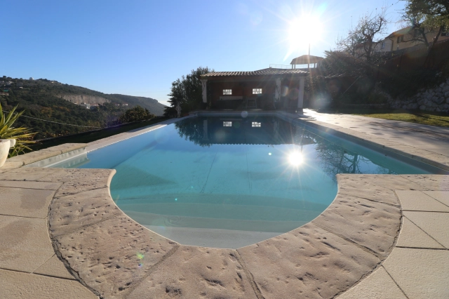 4 Bedroom(s) - 2 Bathroom(s) - 984m² land for sale in Alpes-Maritimes, Provence-Alpes-Côte-d'Azur, France - FrenchPropertyPortal.com Villefranche, Cap Ferrat Area for sale for 1,795,000€ in Alpes-Maritimes, Provence-Alpes-Côte-d'Azur