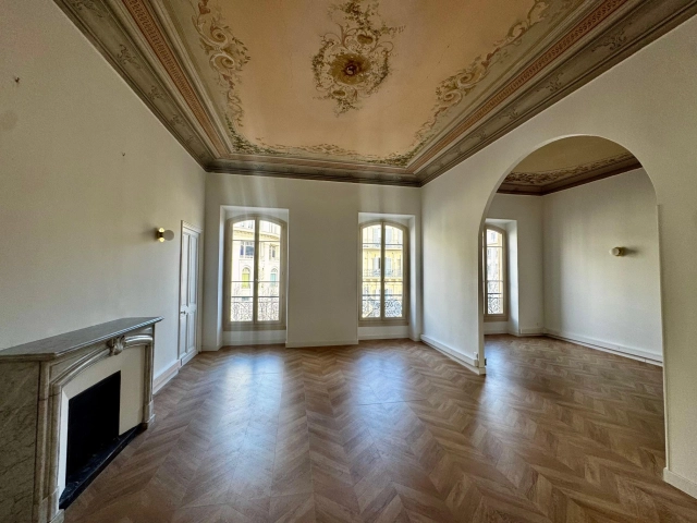 4 Bedroom(s) - 1 Bathroom(s) - 0 m² land for sale in Alpes-Maritimes, Provence-Alpes-Côte-d'Azur, France - FrenchPropertyPortal.com Nice Area for sale for 1,095,000€ in Alpes-Maritimes, Provence-Alpes-Côte-d'Azur