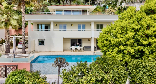 3 Bedroom(s) - 3 Bathroom(s) - 652m² land for sale in Alpes-Maritimes, Provence-Alpes-Côte-d'Azur, France - FrenchPropertyPortal.com Villefranche, Cap Ferrat Area for sale for 3,700,000€ in Alpes-Maritimes, Provence-Alpes-Côte-d'Azur