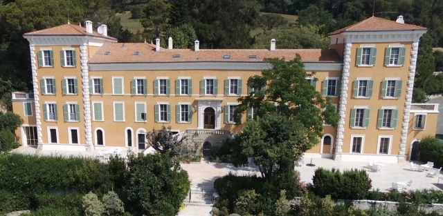 10 Bedroom(s) - 9 Bathroom(s) - 38,000m² land for sale in Alpes-Maritimes, Provence-Alpes-Côte-d'Azur, France - FrenchPropertyPortal.com Vence, St. Paul Area for sale for 9,900,000€ in Alpes-Maritimes, Provence-Alpes-Côte-d'Azur