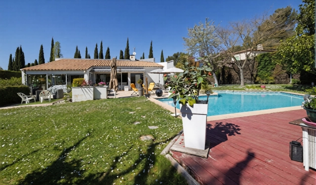 Marseille & Cote Bleu for sale for 1,145,000&euro; in Bouches-du-Rhône, Provence-Alpes-Côte-d'Azur