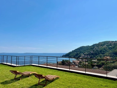 5 Bedroom(s) - 4 Bathroom(s) - 1,654m² land for sale in Alpes-Maritimes, Provence-Alpes-Côte-d'Azur, France - FrenchPropertyPortal.com Cannes Area for sale for 3,990,000€ in Alpes-Maritimes, Provence-Alpes-Côte-d'Azur
