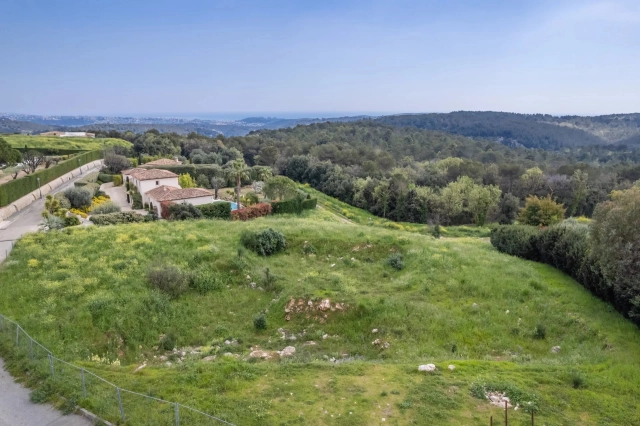 4,457m² land for sale in Alpes-Maritimes, Provence-Alpes-Côte-d'Azur, France - FrenchPropertyPortal.com Mougins, Valbonne, Grasse Area for sale for 1,350,000€ in Alpes-Maritimes, Provence-Alpes-Côte-d'Azur