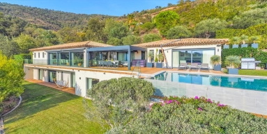 St. Tropez, Grimaud Area for sale for 4,950,000&euro; in Var, Provence-Alpes-Côte-d\'Azur