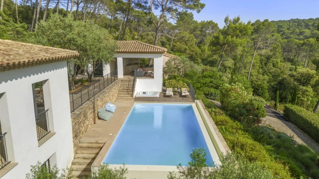 Var Countryside (Fayence, Lorgues, Cotignac) for sale for 1,200,000&euro; in Var, Provence-Alpes-Côte-d\'Azur