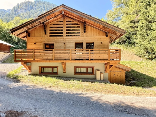 7 Bedroom(s) - 5 Bathroom(s) - 1,530m² land for sale in Haute-Savoie, Rhône-Alpes, France - FrenchPropertyPortal.com ANNECY / AIX LES BAINS for sale for 1,750,000€ in Haute-Savoie, Rhône-Alpes