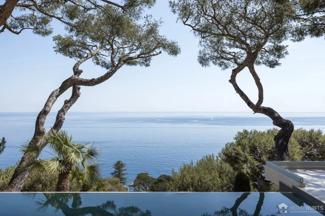 3 Bedroom(s) - 3 Bathroom(s) - 600m² land for sale in Alpes-Maritimes, Provence-Alpes-Côte-d'Azur, France - FrenchPropertyPortal.com Villefranche, Cap Ferrat Area for sale for 5,450,000€ in Alpes-Maritimes, Provence-Alpes-Côte-d'Azur