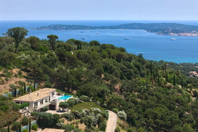 St. Tropez, Grimaud Area for sale for 3,500,000&euro; in Var, Provence-Alpes-Côte-d\'Azur
